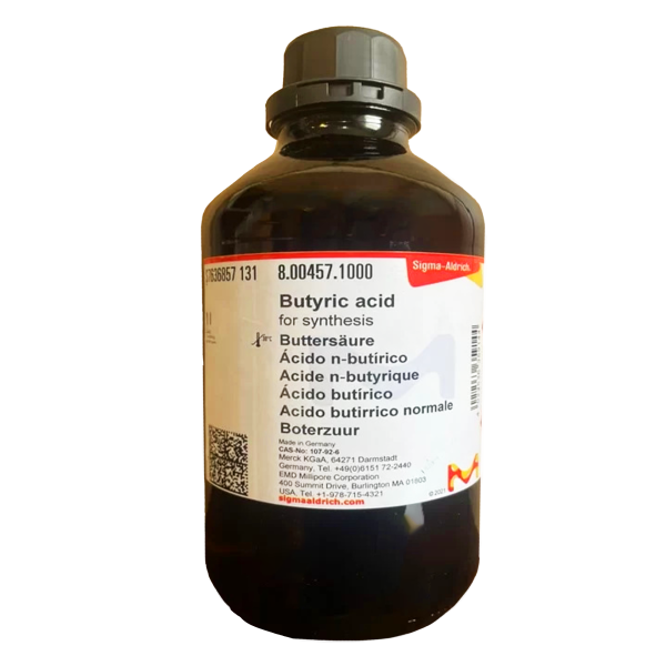 اسید بوتیریک (Butyric acid) با شماره CAS 107-92-6 یک اسید چرب کوتاه‌زنجیر است که به طور طبیعی در منابع مختلف پیدا می‌شود. این ماده دارای فرمول شیمیایی C₄H₈O₂ است و در دسته اسیدهای چرب با زنجیره کوتاه (C4) قرار می‌گیرد.